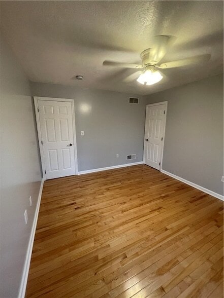 Building Photo - 1513 King Henry Dr