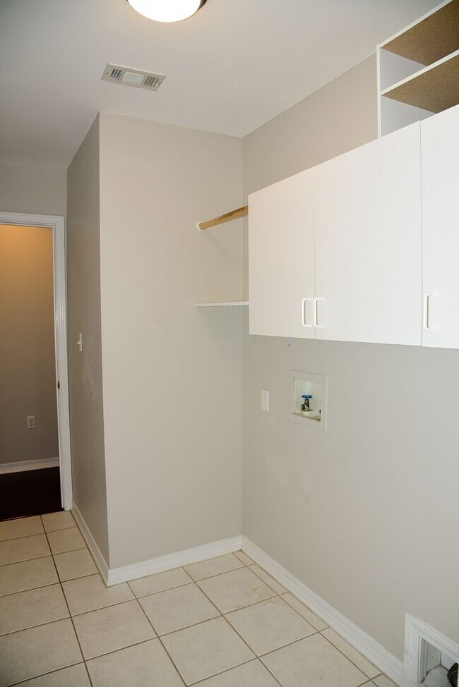 Building Photo - Updated Home in Bluewater Bay!
