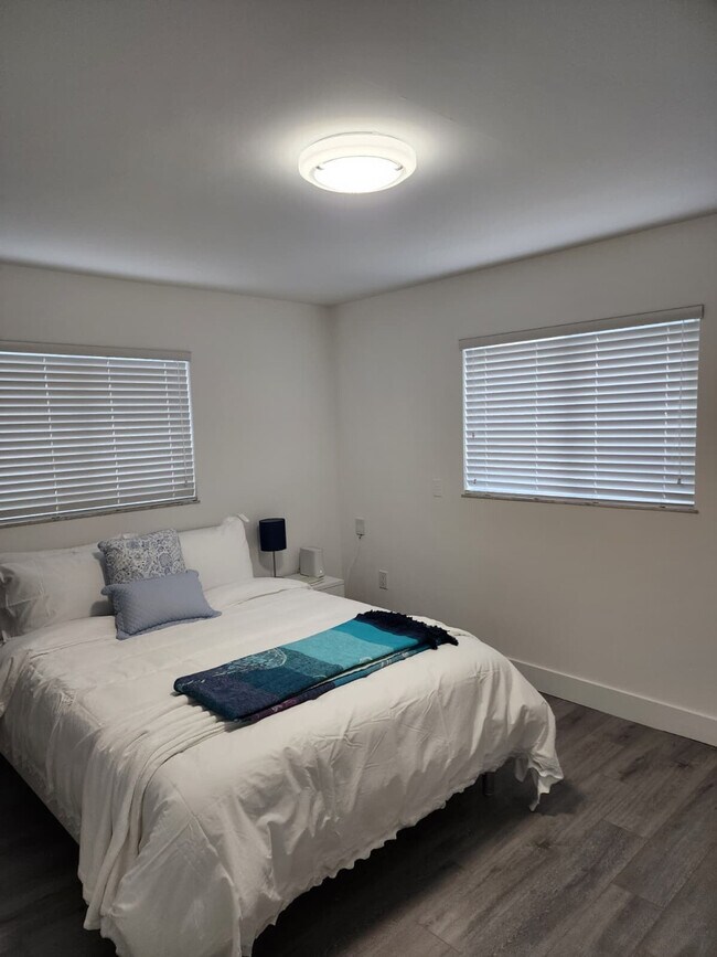 Building Photo - 2217 NW 7th St