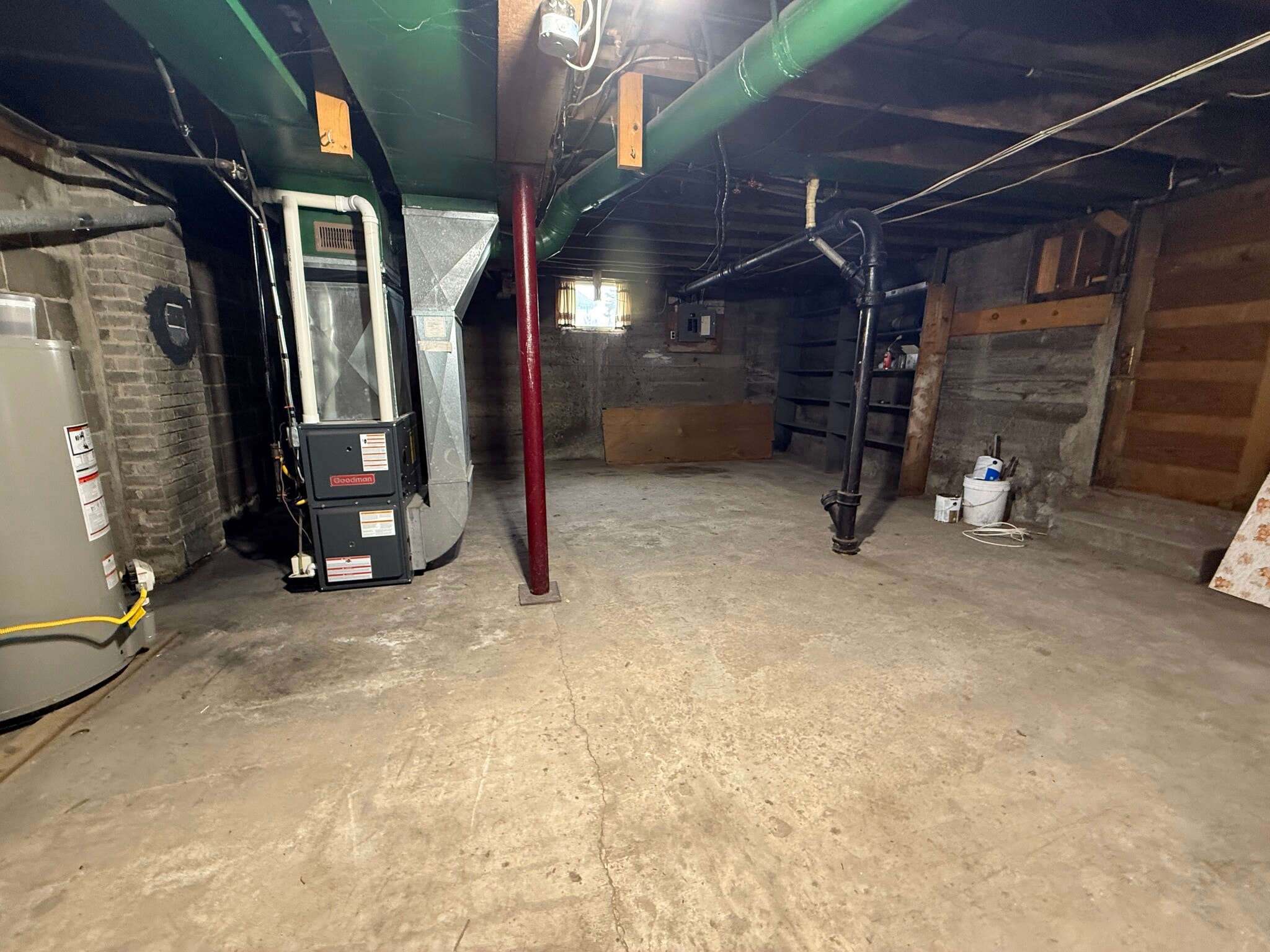 Basement - 109 W 9th Ave