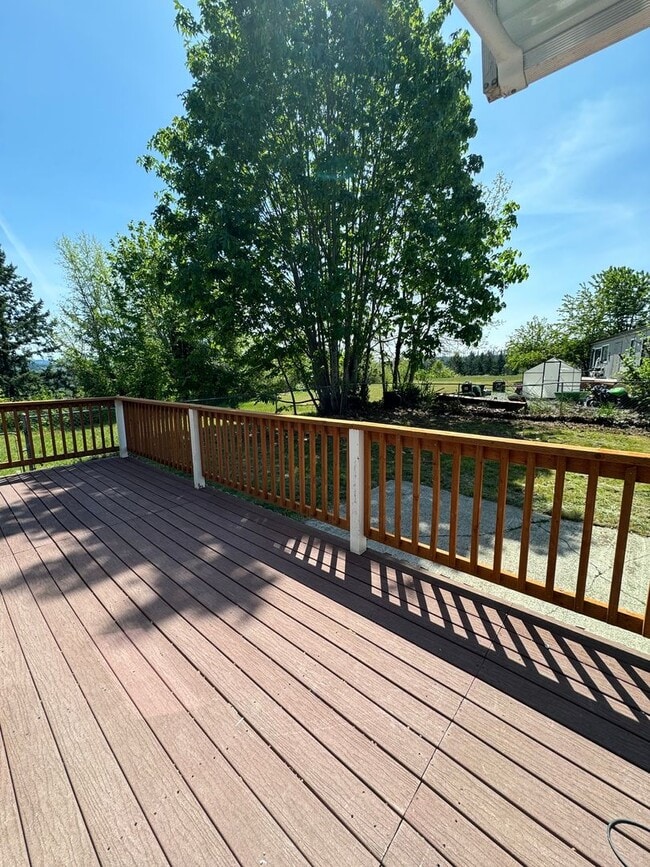 Building Photo - 2 Bedroom 1 Bathroom for rent 675 Square feet