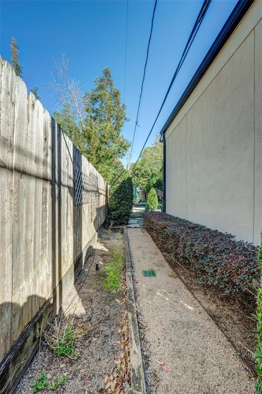 Building Photo - 10918 Long Shadow Ln