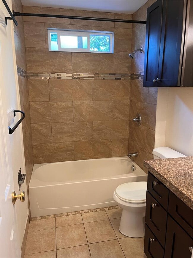 Building Photo - 5204 Village Trail