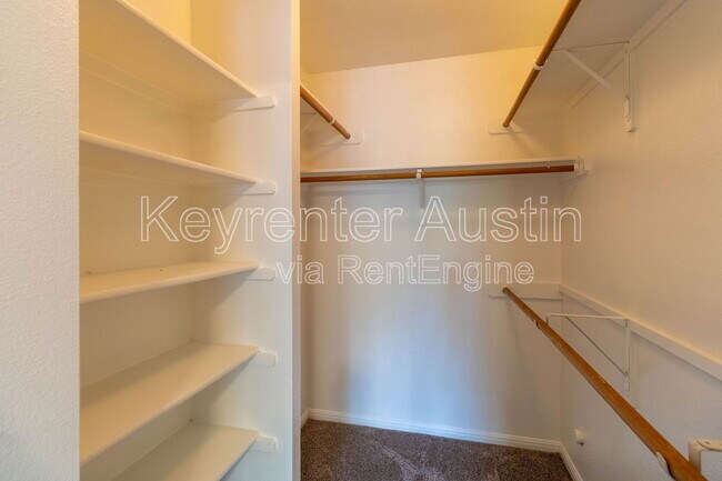 Building Photo - 1138 Emmitt Run