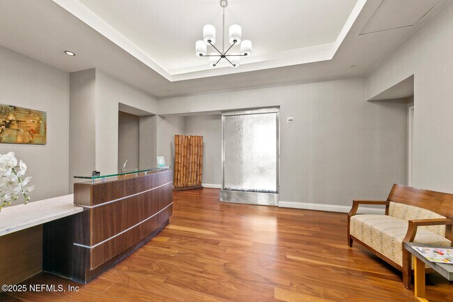 Building Photo - 1431 Riverplace Blvd