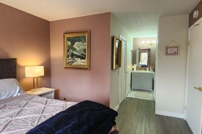 Building Photo - 2920 Briarwood Rd