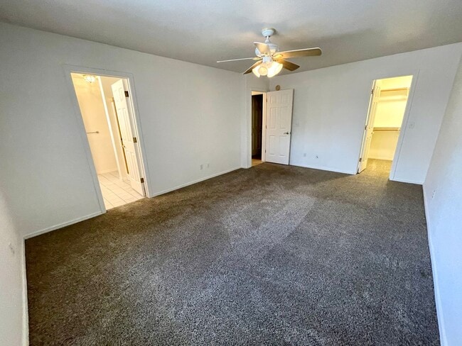 Building Photo - 2021 Chambers Ave
