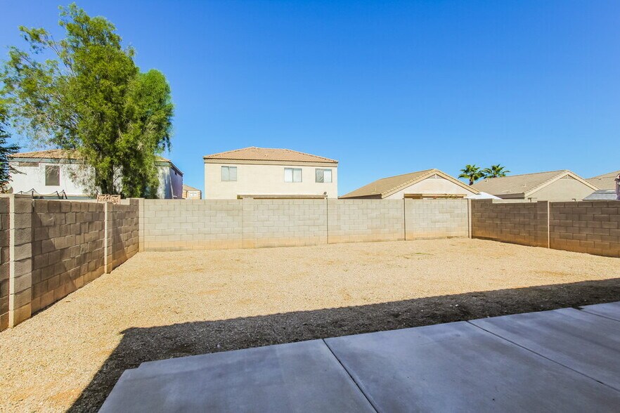 Building Photo - 12414 W Scotts Dr