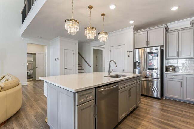 Building Photo - 116 Farrier Ln