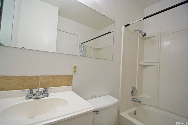 Building Photo - 3310 Probasco Way