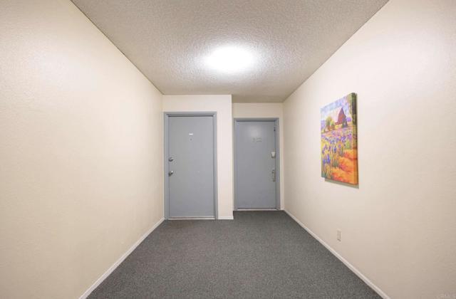 Building Photo - 424 Stratford Ct