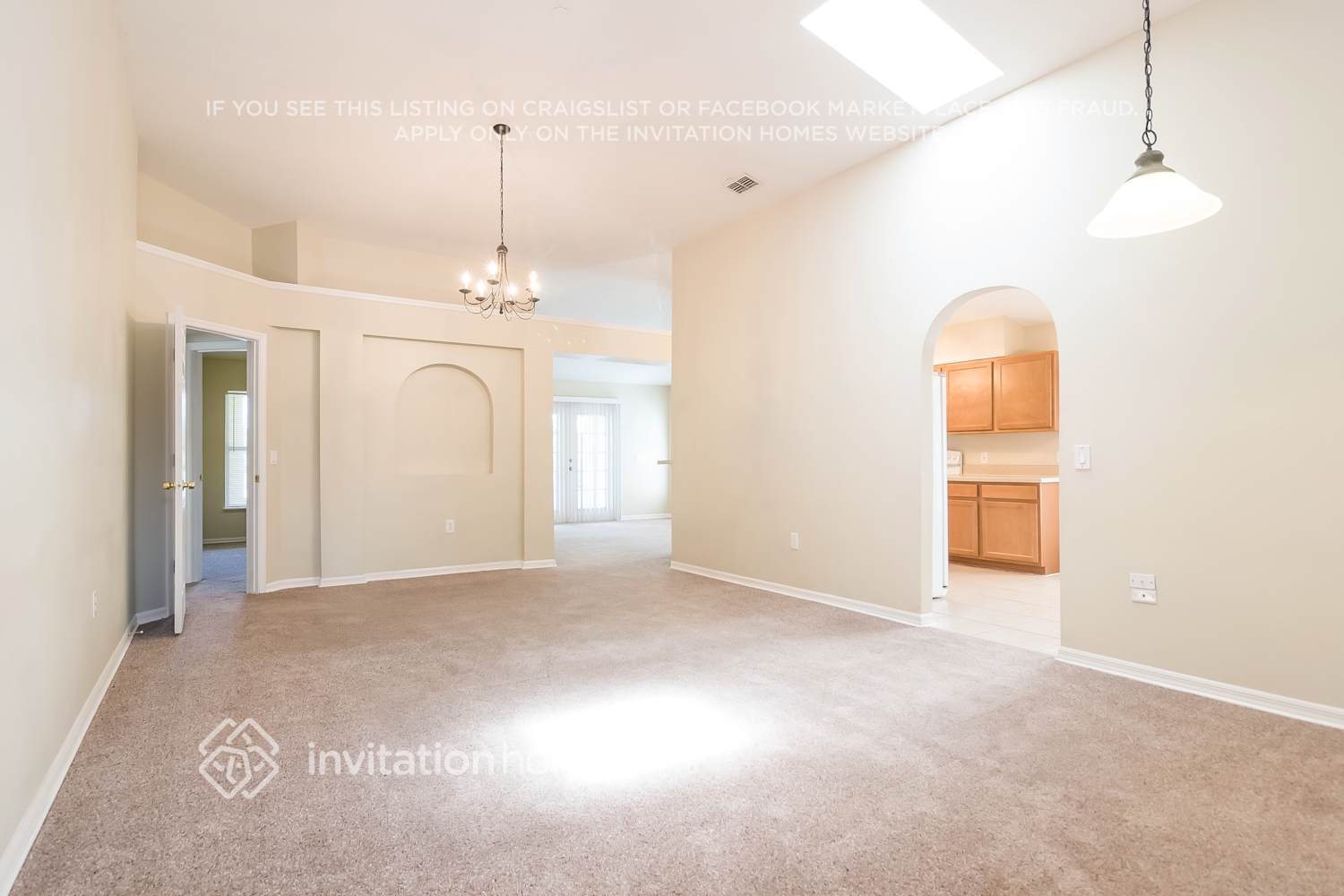 Building Photo - 839 Delfino Pl