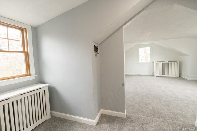 Building Photo - 218 N Midland Ave