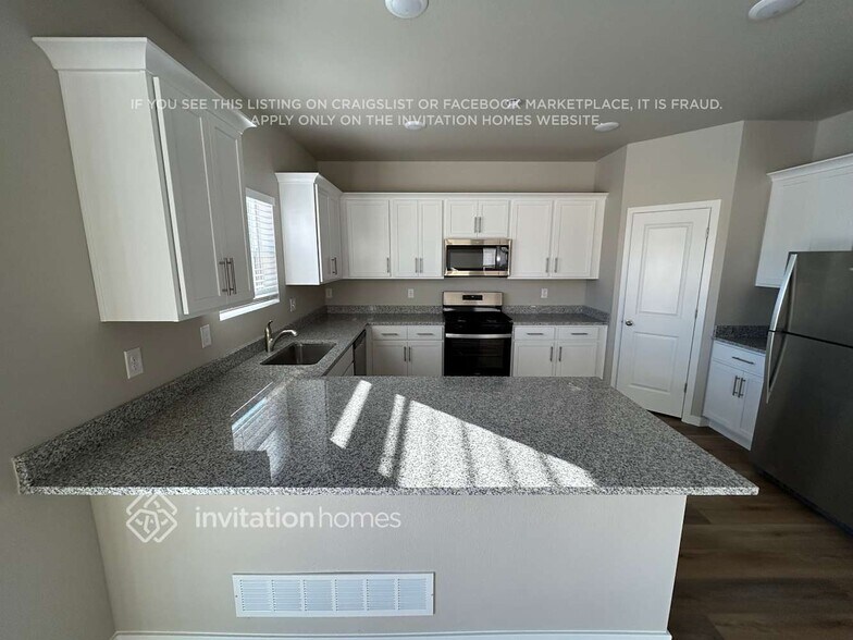 Building Photo - 2134 Alyssa St