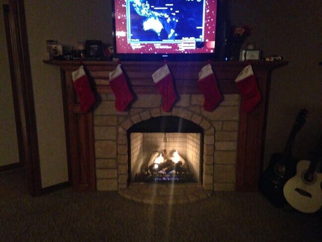 Building Photo - 1088 Gray Hawk Dr