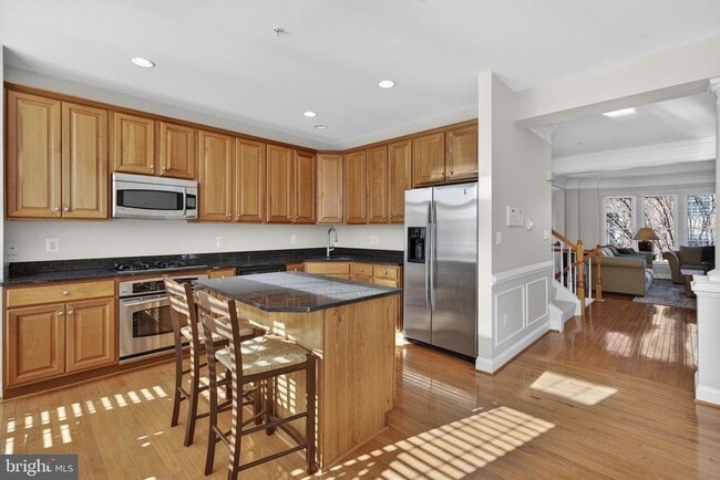 Building Photo - 43789 Water Bay Terrace