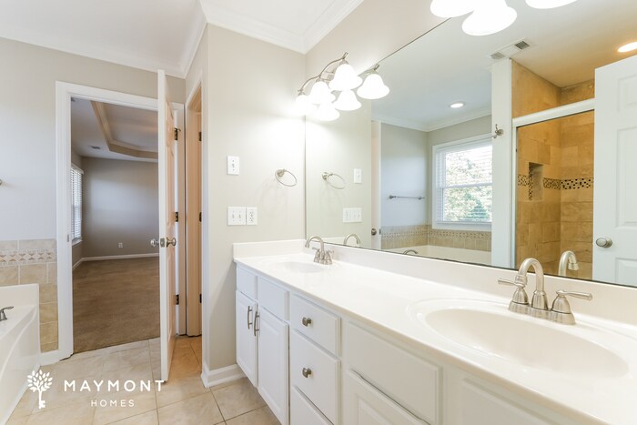 Building Photo - 1445 Windsong Park Dr NE