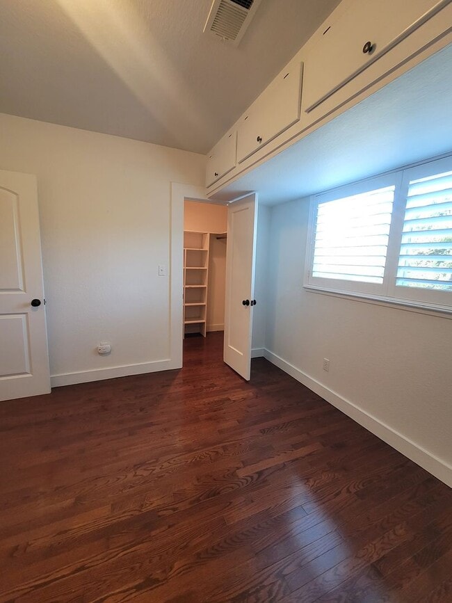 Building Photo - 437 Enslen Park Ct