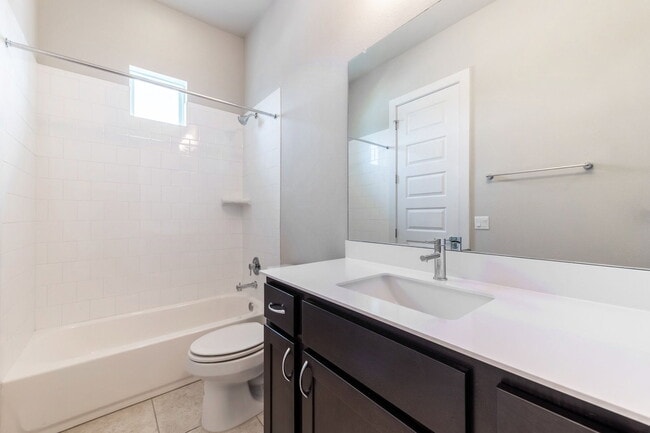 Building Photo - 3108 E 51st St