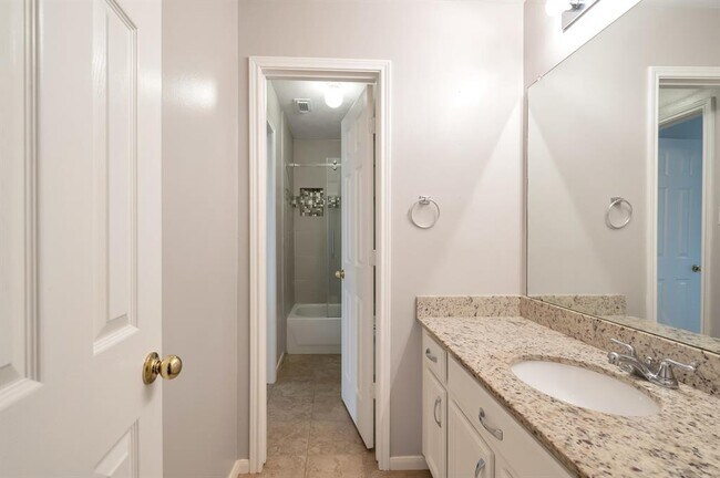Building Photo - 3319 Viking Landing Ct