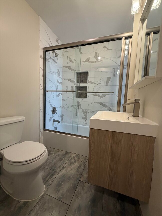 Building Photo - 84 Van Wagenen Ave