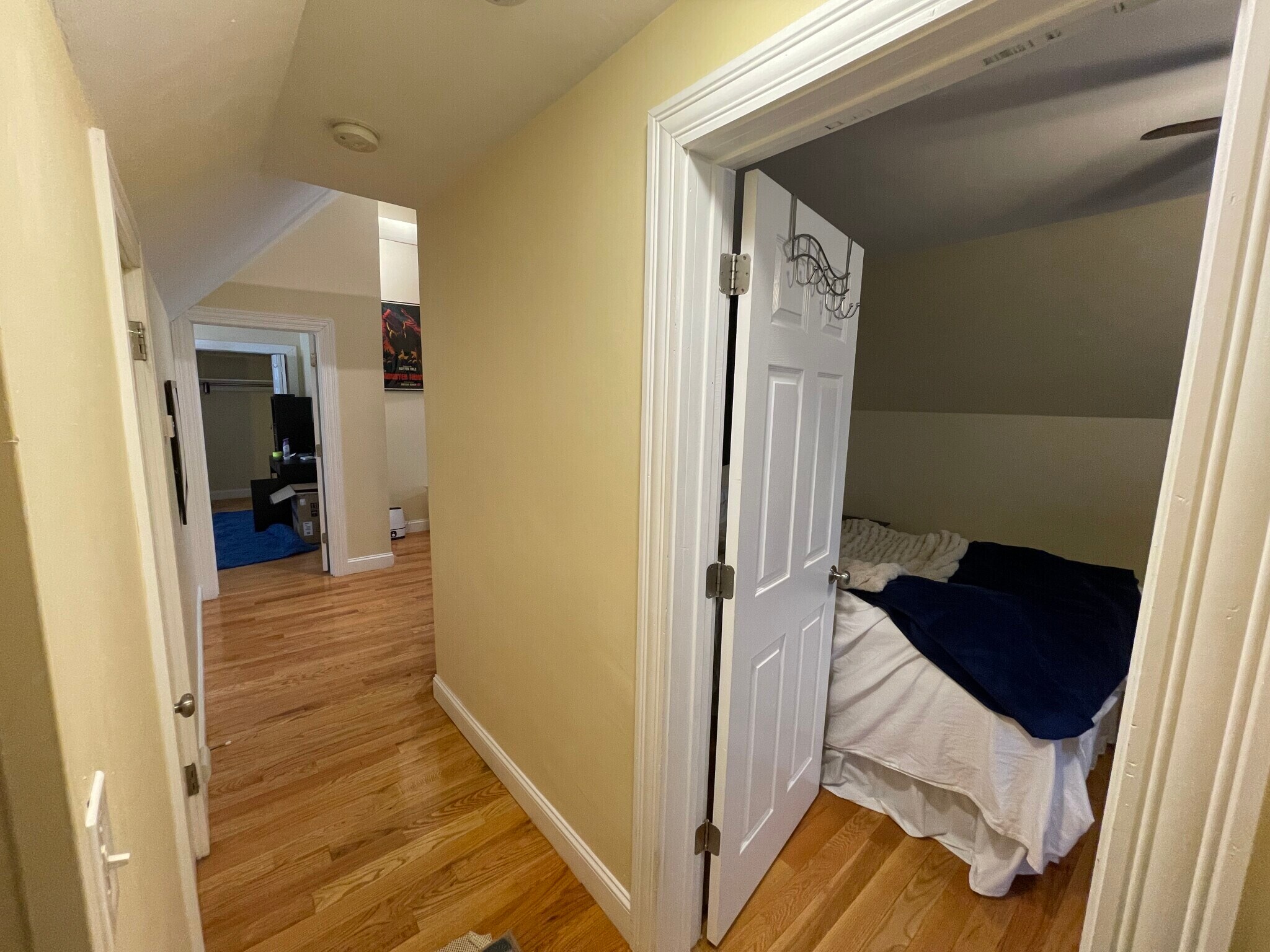 Building Photo - 5 Irving St