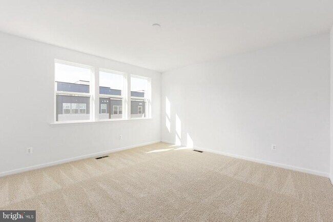 Building Photo - 2514 Neabsco Common Pl