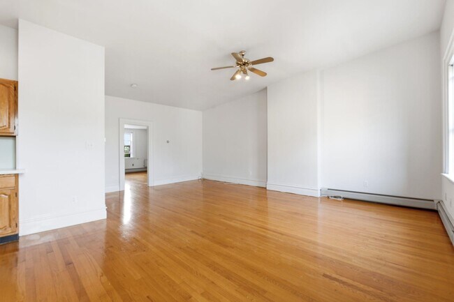 Building Photo - 249 8th St