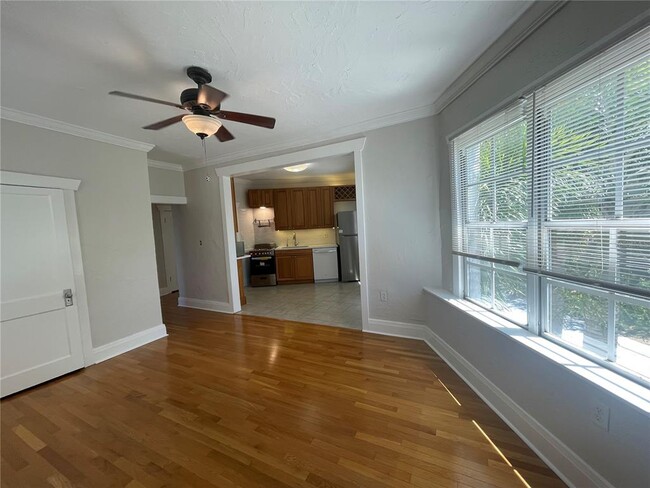 Building Photo - 2305 W Texas Ave