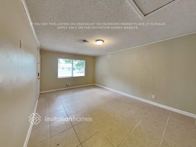 Building Photo - 328 SW 80th Terrace