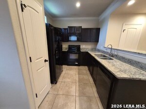 Building Photo - 6850 Lakeview Dr.