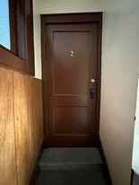Building Photo - 408 Penn St