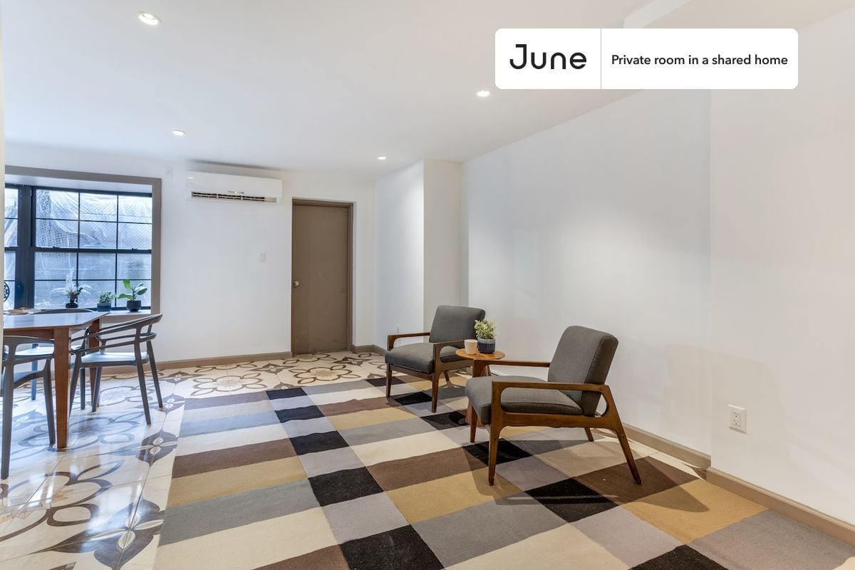 Building Photo - Functional ROOM at The Upper Manhattan House