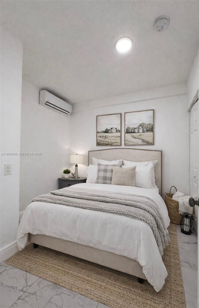 Building Photo - 903 80th St