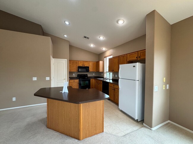 Building Photo - 2 Bedroom Single Story Home Available in Arizona Traditions Retirement Community Located Near Bel...