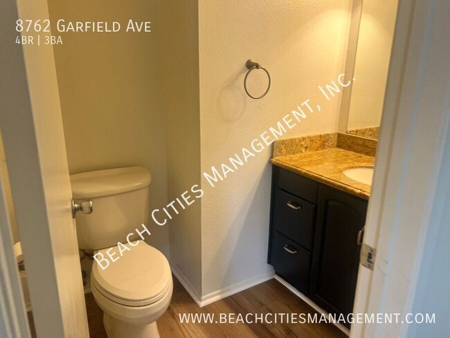 Building Photo - 8762 Garfield Ave