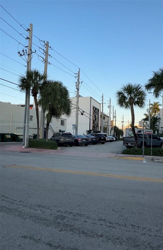 Building Photo - 1619 Jefferson Ave