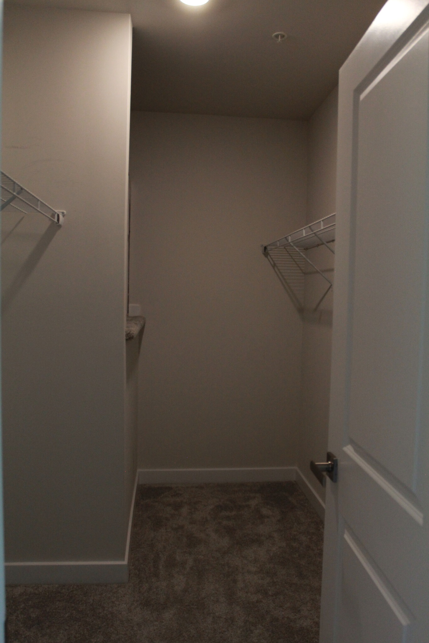 Master room - closet - 13274 Woodland Park Rd