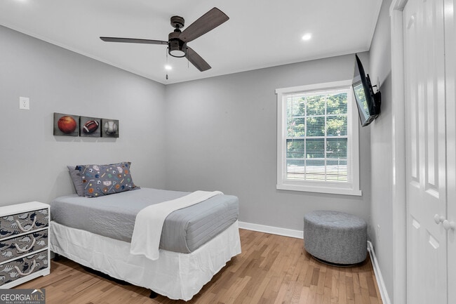 Building Photo - 3910 Clairmont Rd