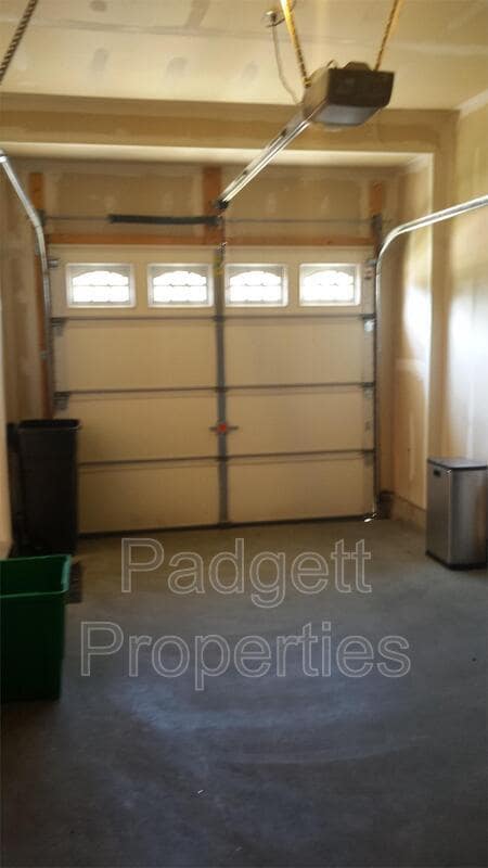 Building Photo - 4321 Meredith Creek Dr