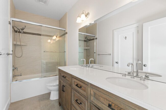 Building Photo - 193 Carmel Ave