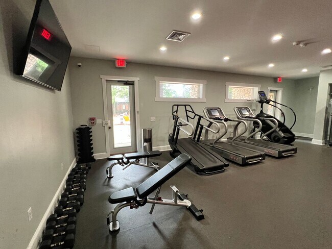 Building Photo - 3 Bedroom Townhome Woodlands of Clemson