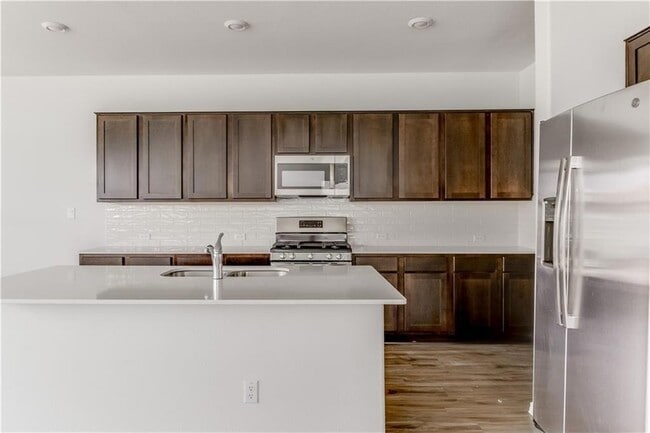 Building Photo - 712 Affazia Ln