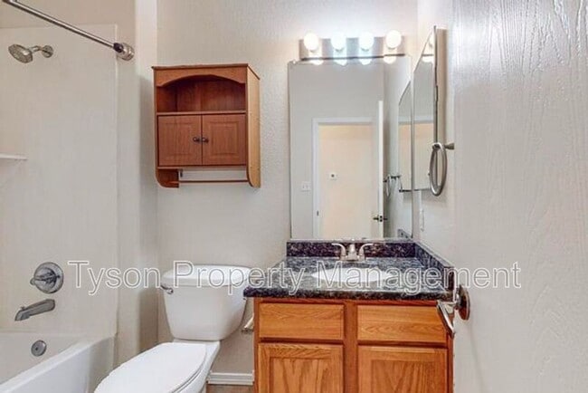Building Photo - 10008 Rio Corto Ave SW