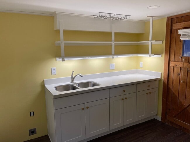 Building Photo - 4bd/3ba Seattle Home