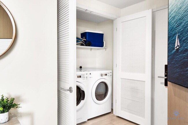 Building Photo - 4112 Jimmy Buffett Mem Hwy