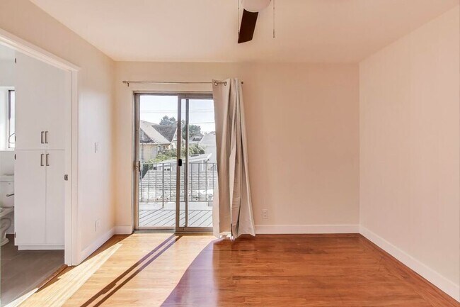 Building Photo - 2339 8th Street-A