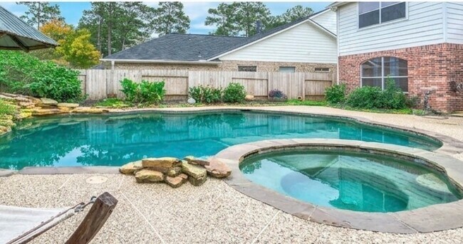 Building Photo - 15119 Shady Gate Ct