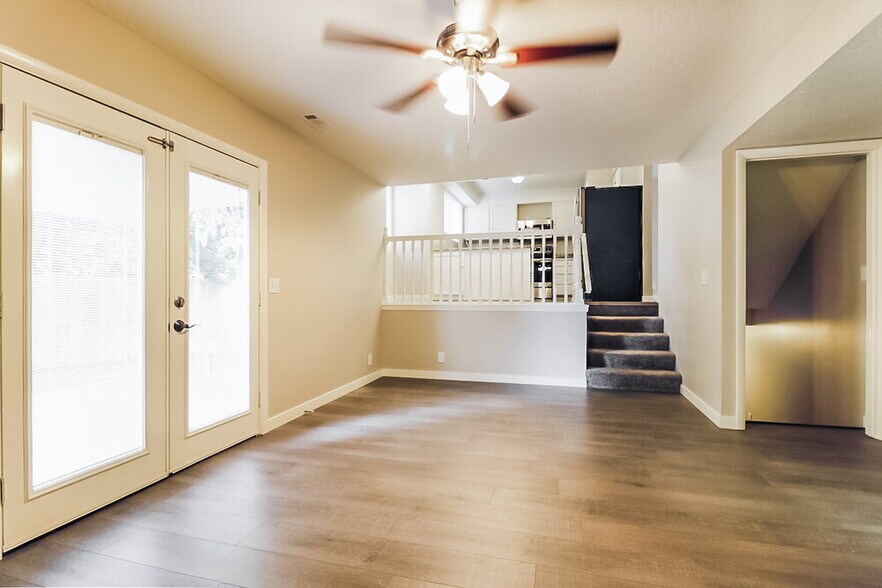 Building Photo - 7228 Charisse Cir