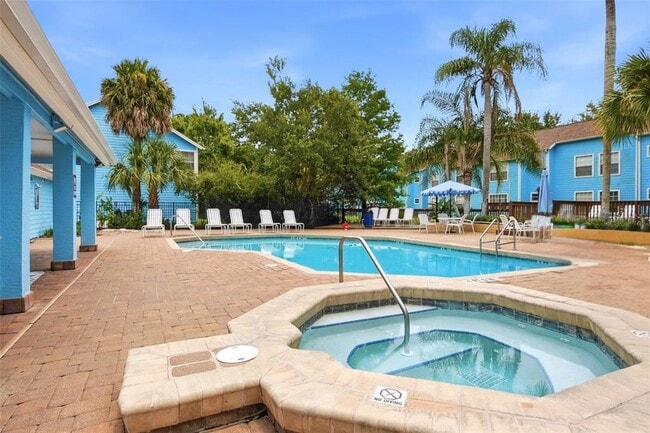 Building Photo - 2723 N Poinciana Blvd